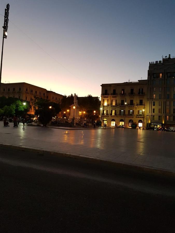 Casa Moneka Politeama Appartement Palermo Buitenkant foto